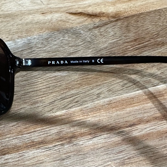 Prada Aviator Sunglasses SPR 22R - Picture 3 of 6